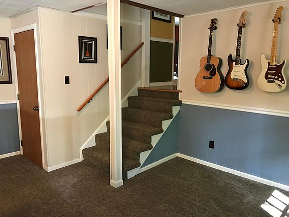 4th image of 23098 Esperanza Dr