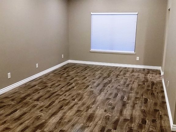 3rd image of 17392 Ceres Dr