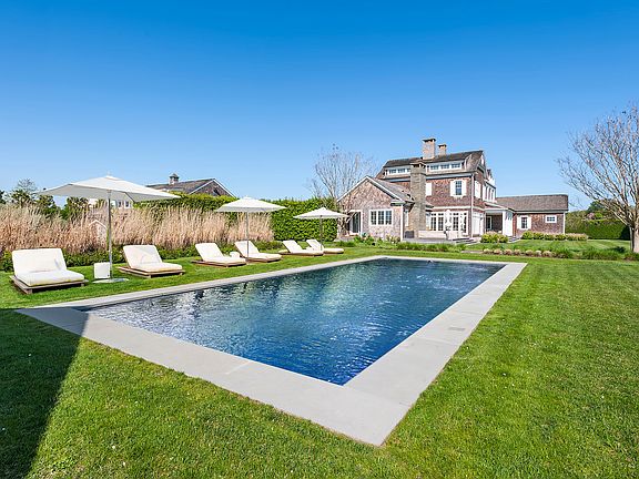 4th image of 840 Sagaponack Ct