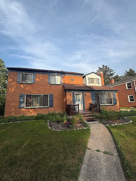 Property main image