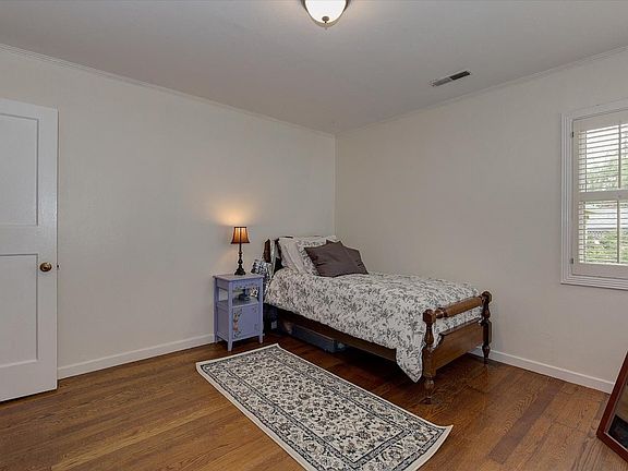 3rd image of 2091 Camino Al Lago