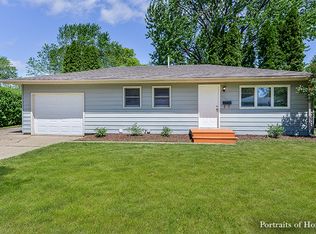 203 Sweetbriar Pl, Plano, IL 60545