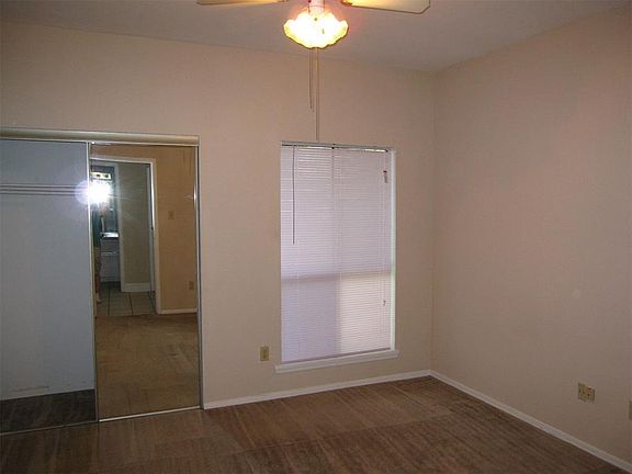 5th image of 10811 Richmond Ave APT 128