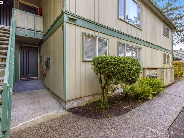 600 Cherry Dr APT 8, Eugene, OR 97401