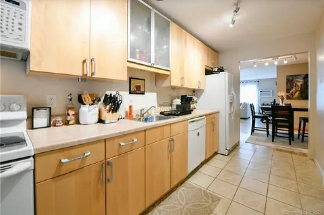 1 bed, 770 sqft, $1,800 — Photo 1
