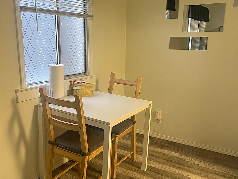 1717 Main St #12 — Photo 2