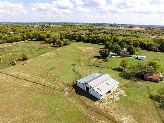2nd image of 2591 County Road 141