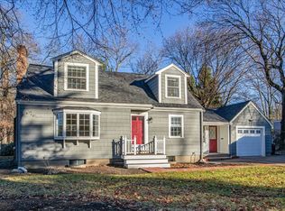 210 North St, Walpole, MA 02081