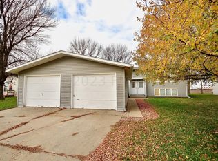 3103 Covent Garden St S, Moorhead, MN 56560