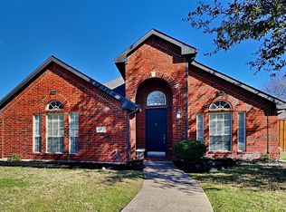 1513 Hill Creek Dr, Garland, TX 75043