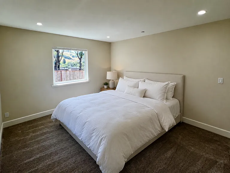 3729 Cannes Pl — Photo 25