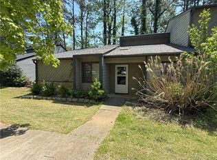 282 Heathersett Dr SW, Marietta, GA 30064