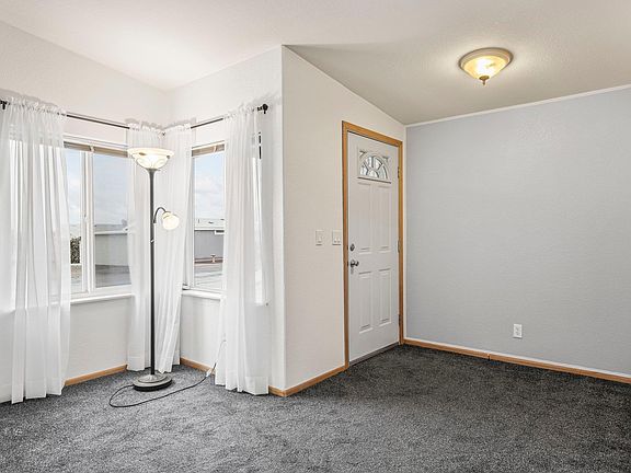 4th image of 312 S Columbia Center Blvd Unit 19