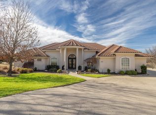 8000 Echo Hills Ct S, Benbrook, TX 76126