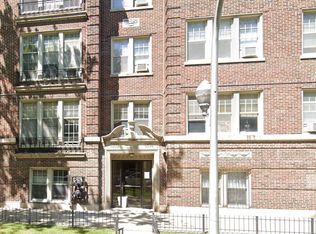 6974 N Greenview Ave #3A, Chicago, IL 60626