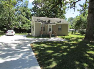 302 Main St, Hooks, TX 75561