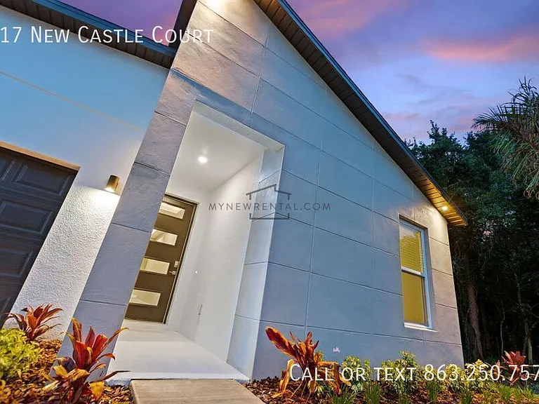 217 Newcastle Ct — Photo 8