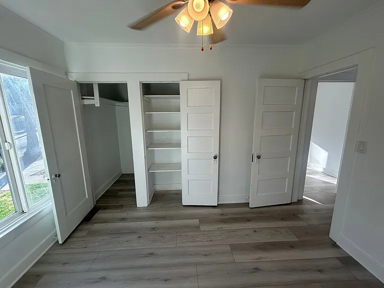 217 N Bel Aire Dr — Photo 13