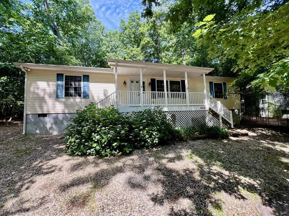 2619 Buccaneer Blvd, Greenbackville, VA 23356