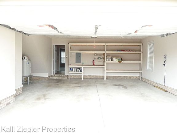 3rd image of 112 Taft Ct