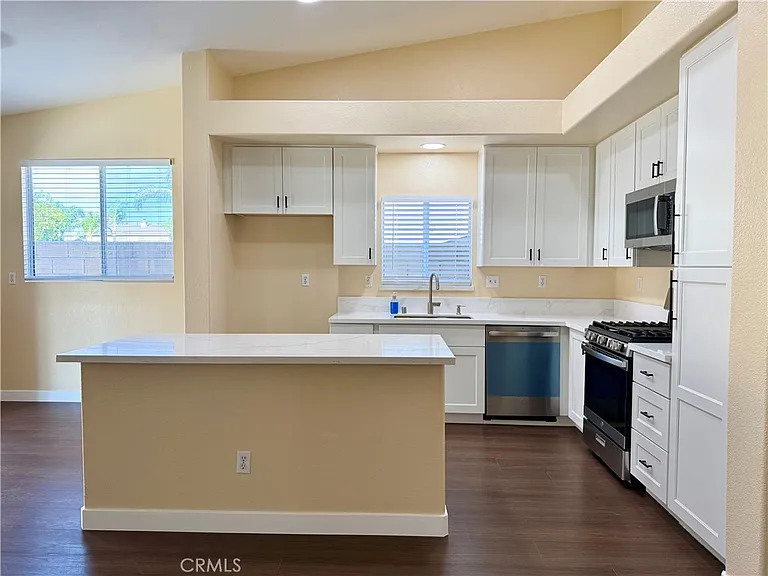 17210 Volante Ct — Photo 8
