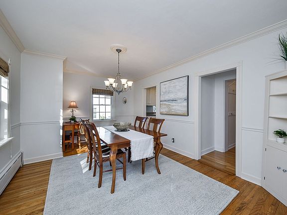 5th image of 505 S Knollwood Dr