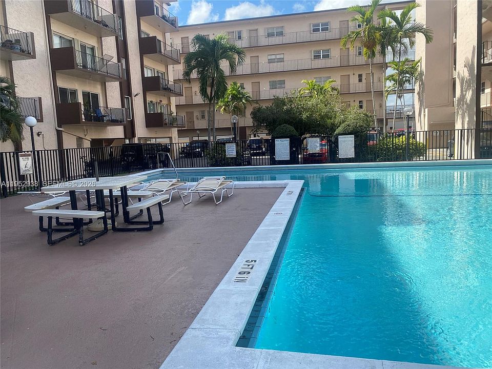 1st image of 1950 W 54th St APT 105
