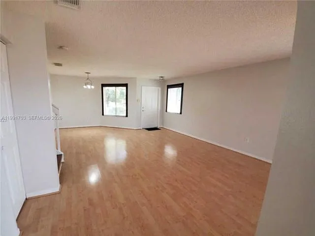 Building Photo - 7464 SW 164th Ct