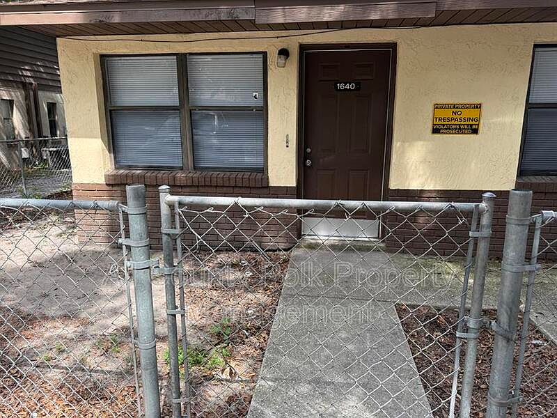 1st image of 1640 Crystal Park Cir