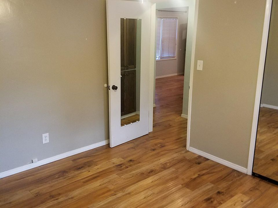 1st image of 531 Center St APT B