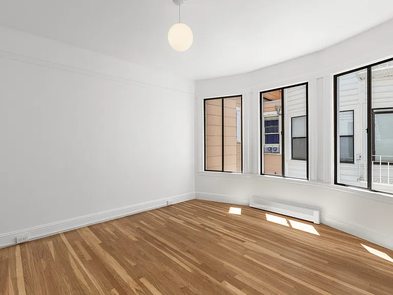 3260 Gough St #101 — Photo 4