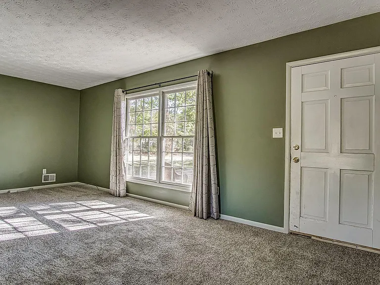 150 Arthur Cir — Photo 7