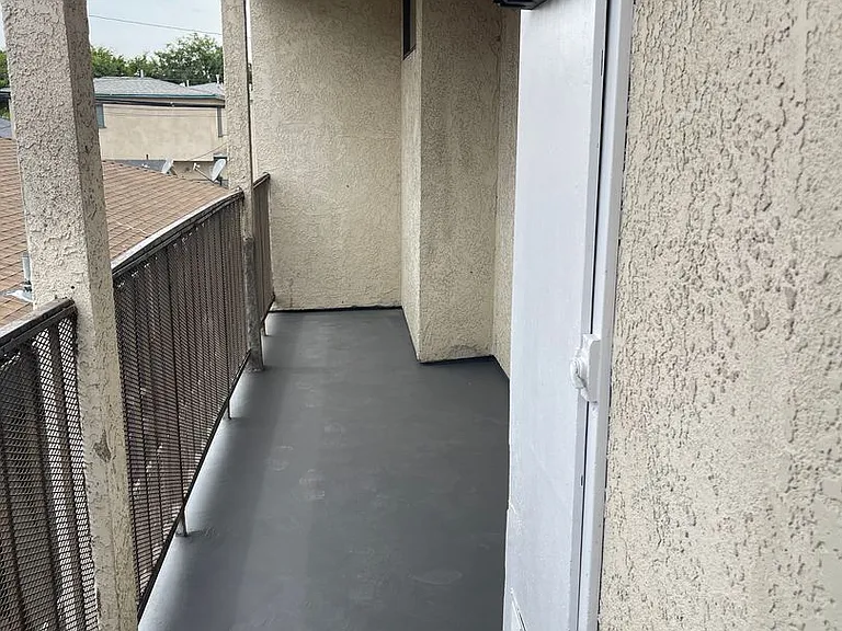2269 Earl Ave — Photo 8