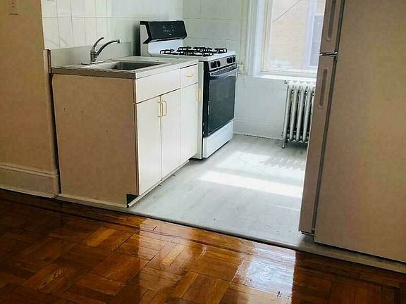 2nd image of 23-61 28th St #2A2