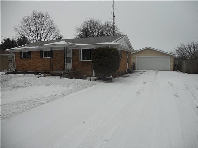 1st image of 15580 Eastwood St