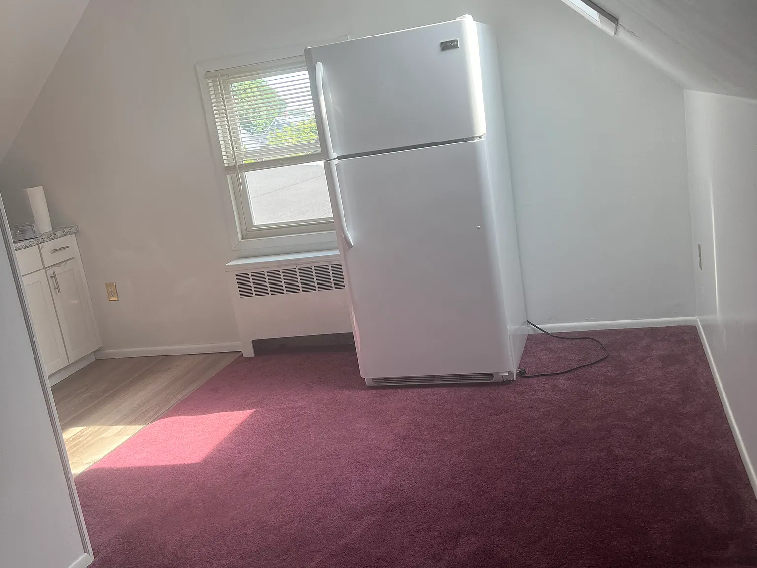 Jester Ln, Levittown — Photo 2