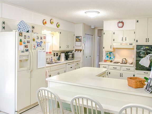 4th image of 645 Haywood Dr NW