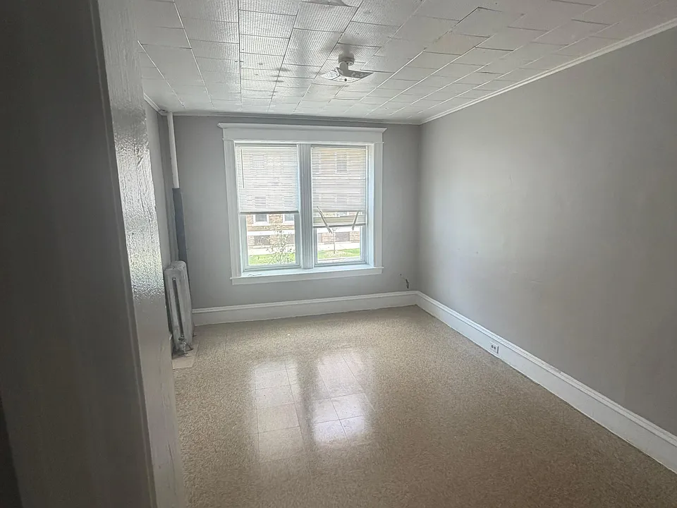 211 Walnut St #10