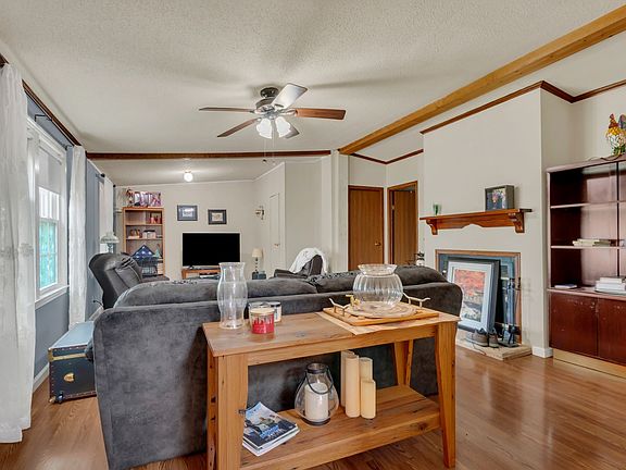 5th image of 9742 Honey Hill Dr