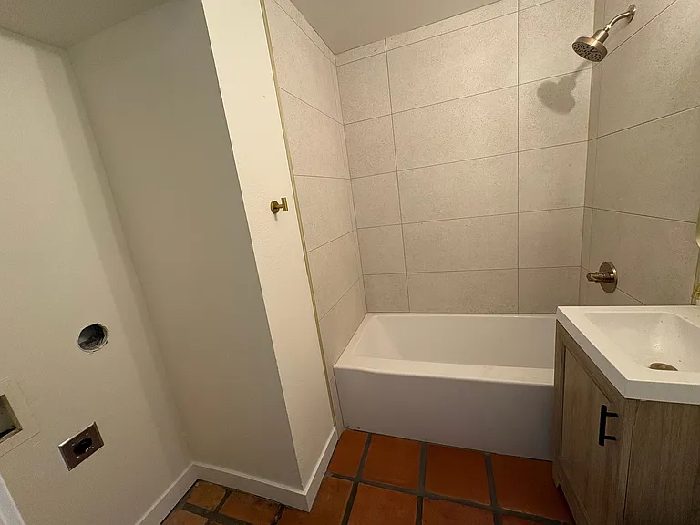 1867 E University Dr — Photo 25
