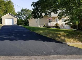 1914 Lincoln St, Hannibal, MO 63401