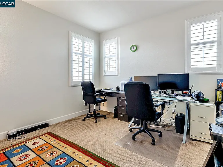 582 Mandevilla Dr — Photo 31
