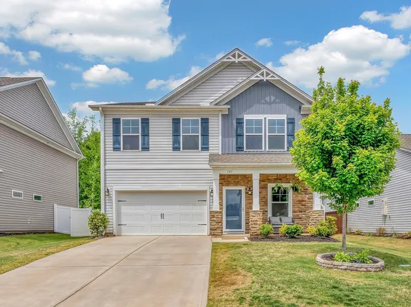 121 Strongridge Trl, Simpsonville, SC 29681