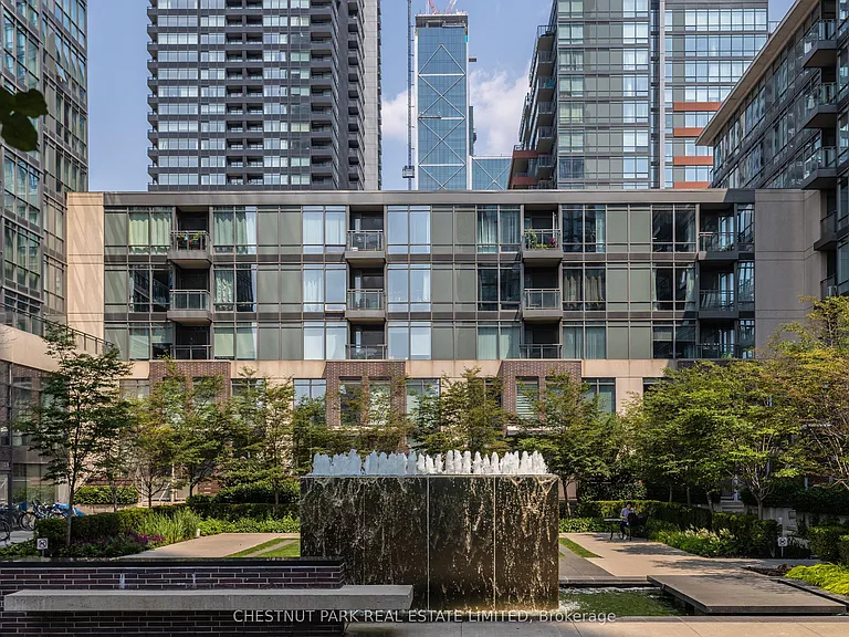 15 Fort York Blvd #710 — Photo 19
