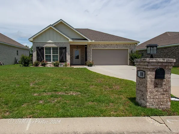 108 Sugarberry Rd, Dothan, AL 36301