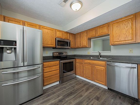 4th image of 4529 Parkwick Dr