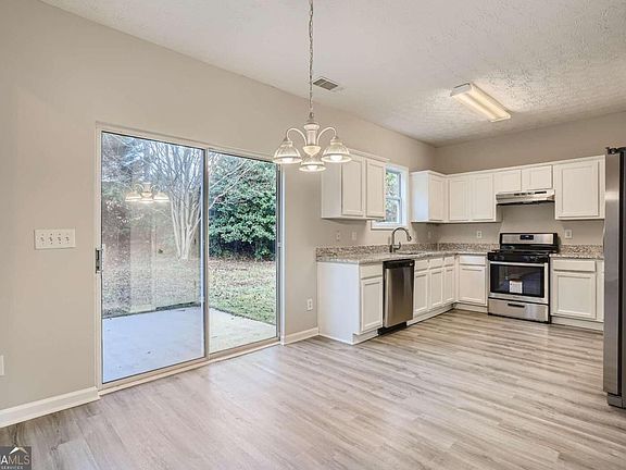 3rd image of 2236 Tullamore Cir
