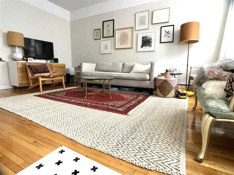 174 Grand St #4D — Photo 2