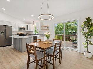 9518 River Forest Dr, Monticello, MN 55362