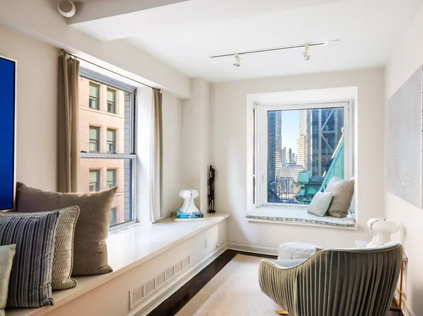 176 Broadway image 3 of 10